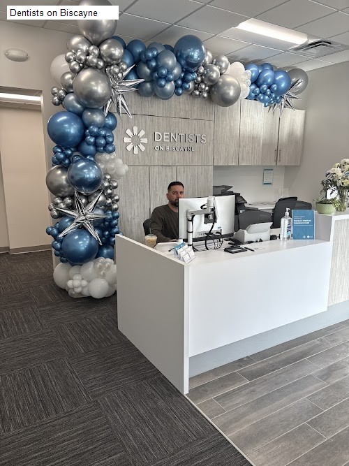 Dentists on Biscayne