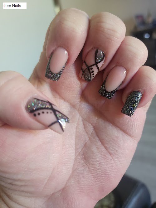 Lee Nails