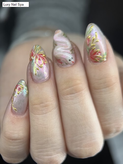 Luxy Nail Spa
