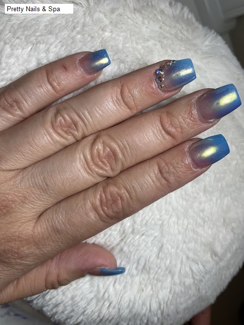Pretty Nails & Spa