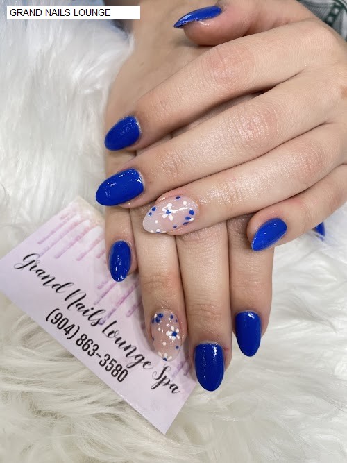 GRAND NAILS LOUNGE