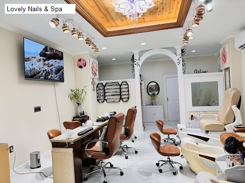 Lovely Nails & Spa